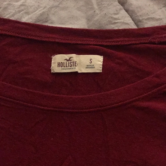 Red shirt - Picture 2 of 2